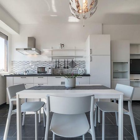 Nomentana White Apartments By Ghor Roma Ngoại thất bức ảnh