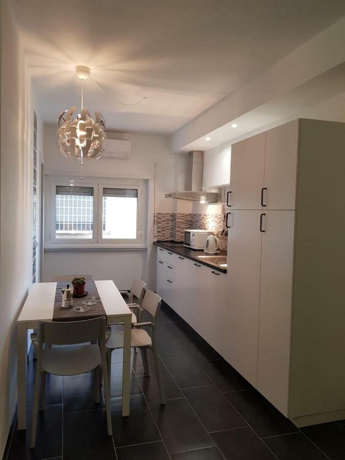 Nomentana White Apartments By Ghor Roma Ngoại thất bức ảnh